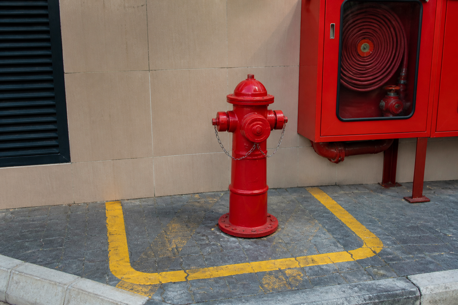 Fire hydrant and hose equipment at a commercial building
